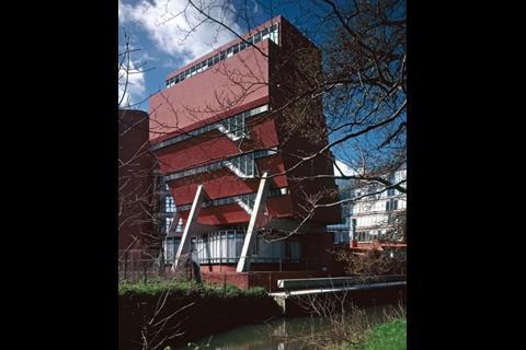 Sir James Stirling’s Florey building at Queen’s College, Oxford, was completed in 1971. It was part of a trilogy of buildings that included the Leicester university engineering building and the history faculty at Cambridge university.